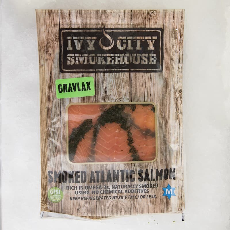 Dill-cured salmon gravlax